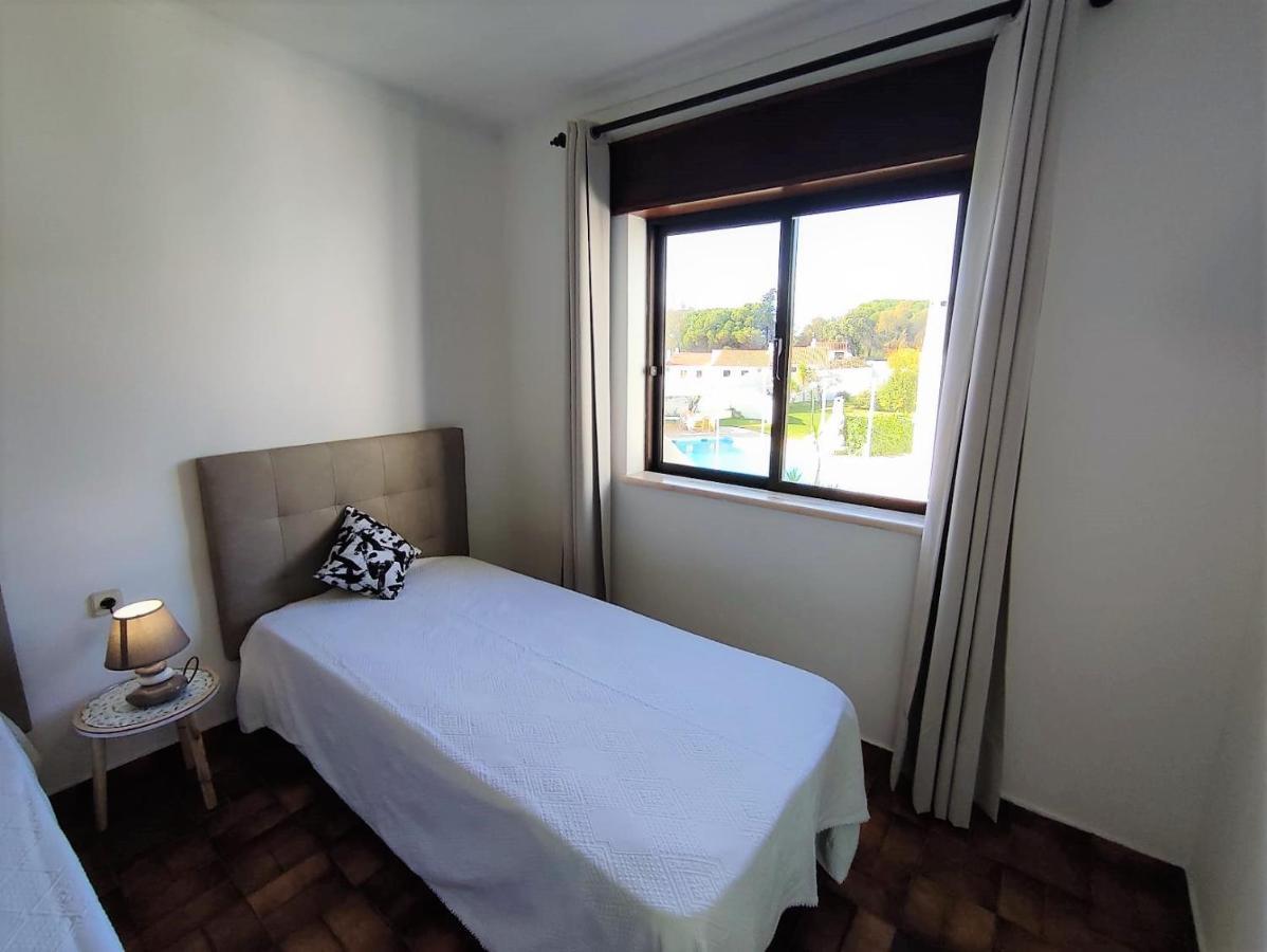 Apartamento V2 Pedro - By Bedzy Albufeira Bagian luar foto