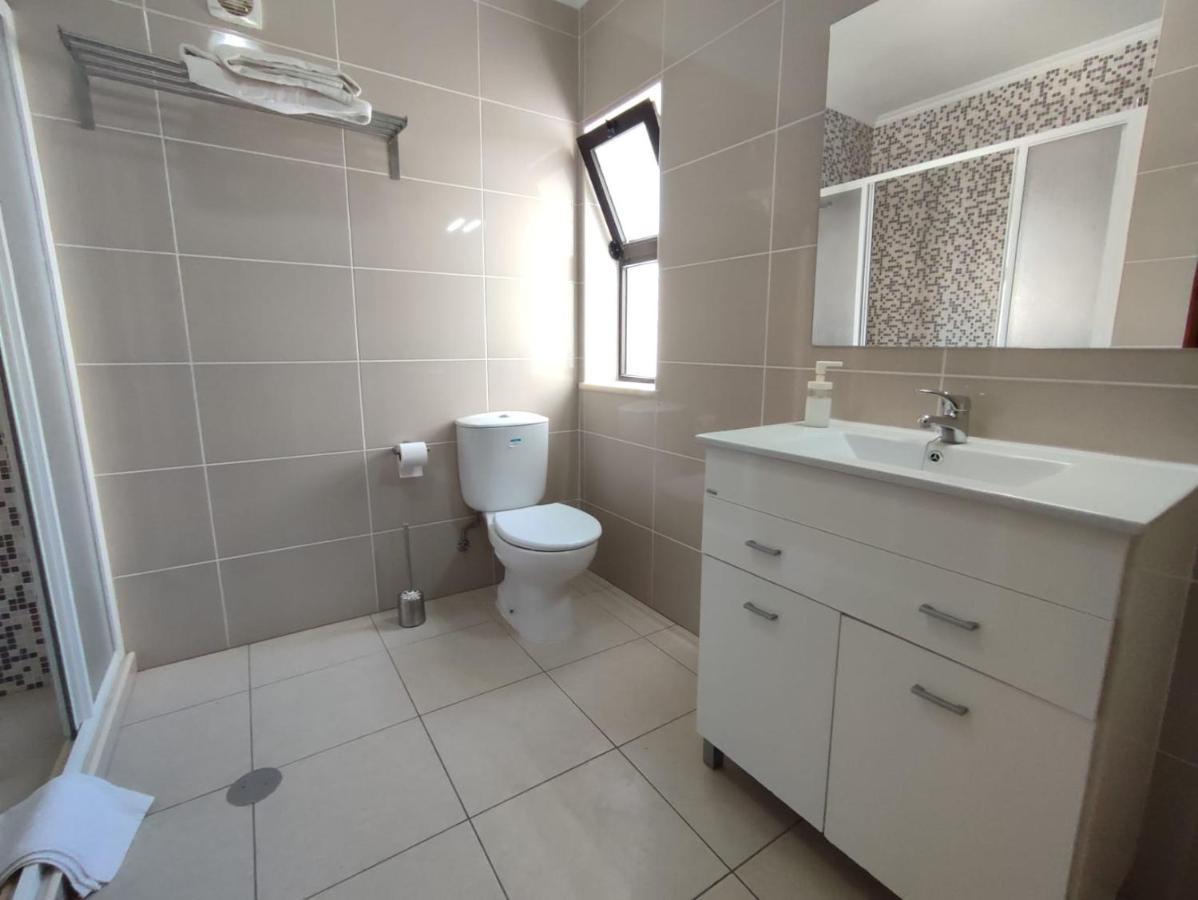 Apartamento V2 Pedro - By Bedzy Albufeira Bagian luar foto